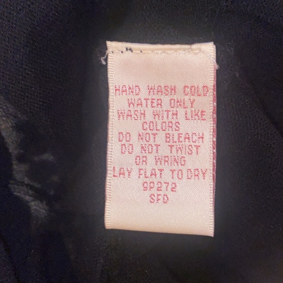 Very thin sweater like cute little black dress.  Belt is worn! - Picture 6 of 6